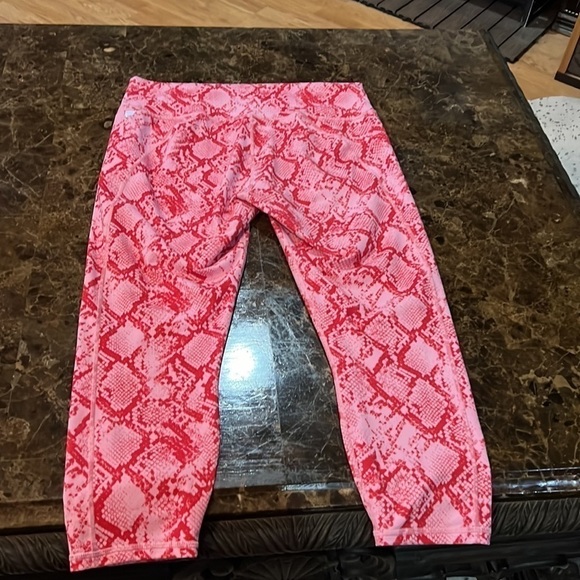 Large powerhold by Fabletics leggings. Red and pink snake print.  A340 - Picture 3 of 4